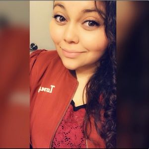 Meet your Posher, Gabrielle